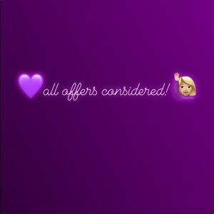 Free Shipping on bundle! 💟🥳💜